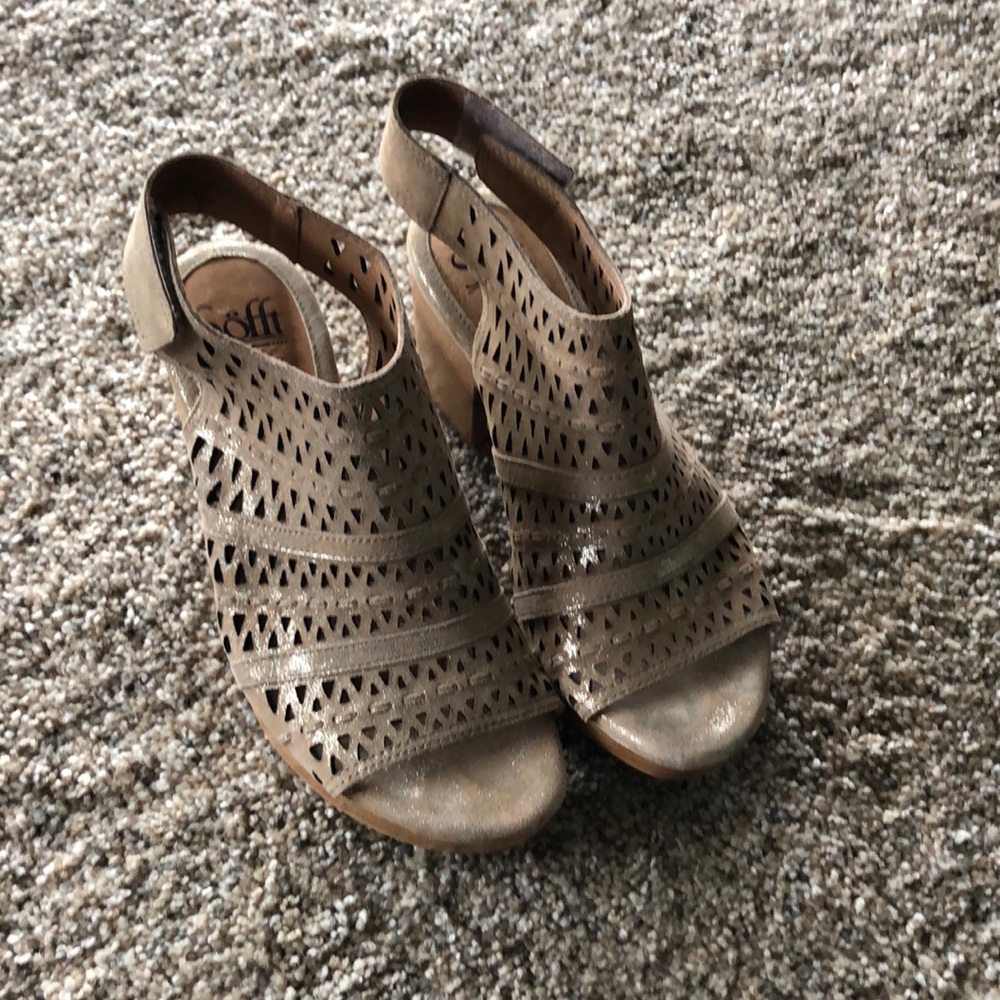 Sandal